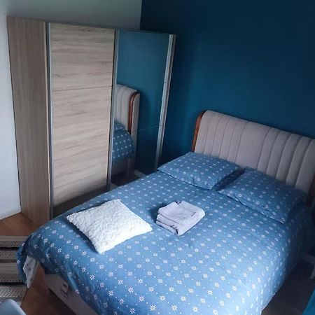 Logement A Cote De L'Aeroport Orly Athis-Mons Luaran gambar